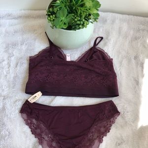 Victoria's Secret Intimates & Sleepwear - Victoria’s Secret Lace Bralette Victoria's Secret Intimates & Sleepwear - Victoria’s Secret Lace Bralette